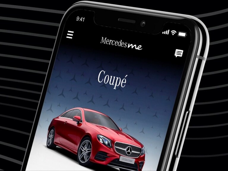 Future dream vehicles from Mercedes-Benz are displayed in the Mercedes me App on a smartphone. Future dream vehicles from Mercedes-Benz are displayed in the Mercedes me App on a smartphone.